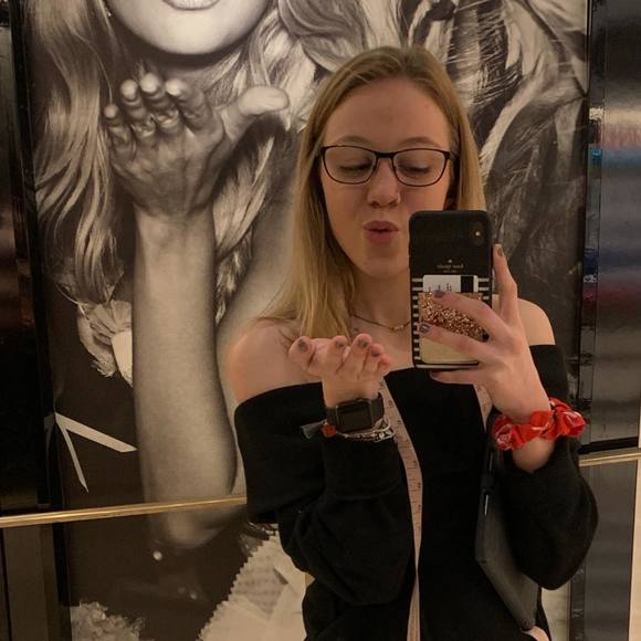 Meet your Posher, Sinclair - Picture 1 of 1